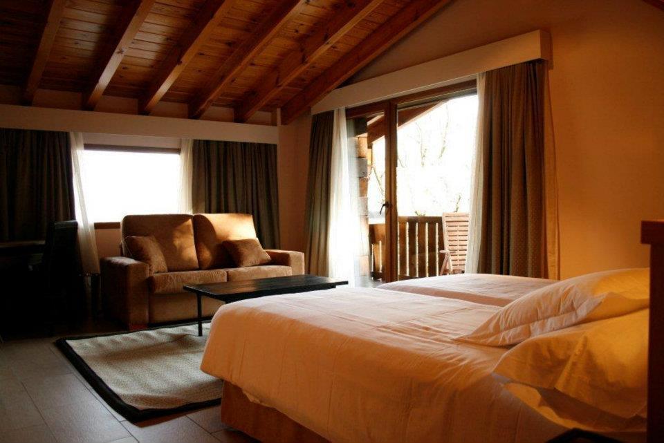 Hotel Rural Las Rozuelas セルセディリャ 部屋 写真